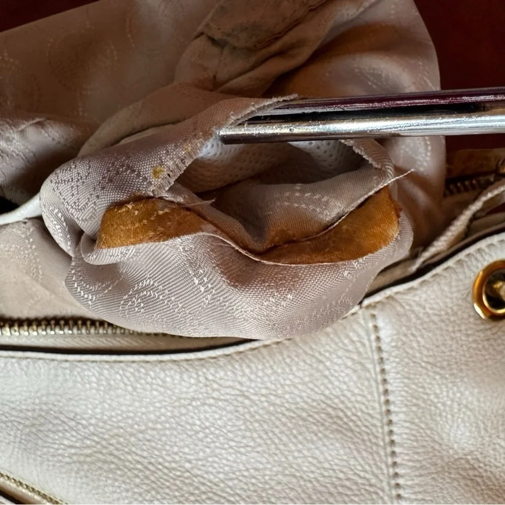 MICHAEL Michael Kors Cream White Pebbled Leather Shoulder Bag